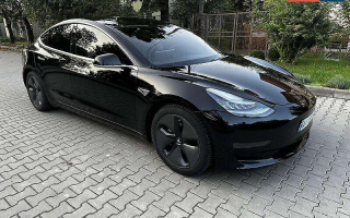 Tesla Model 3, 2020