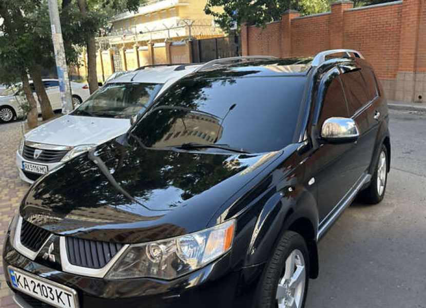 Mitsubishi Outlander XL, 2008