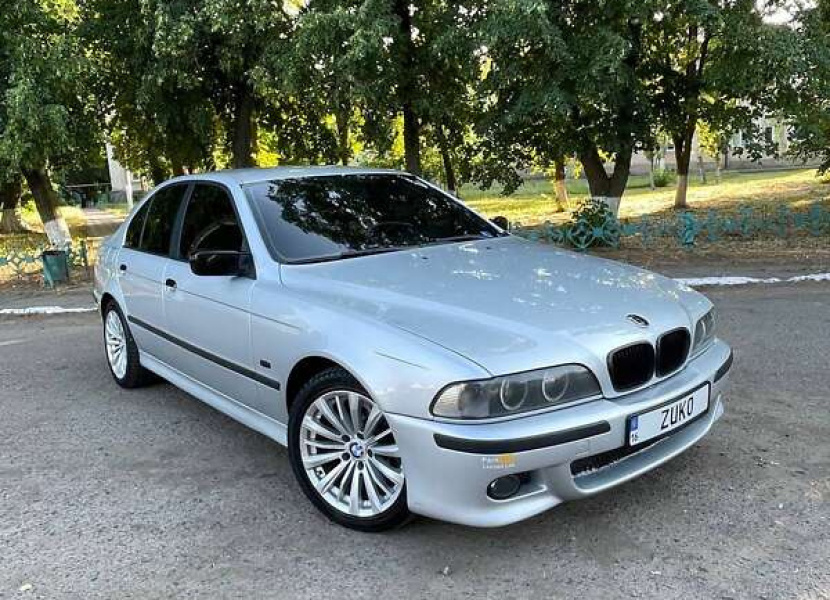 BMW 5 Series, 2000