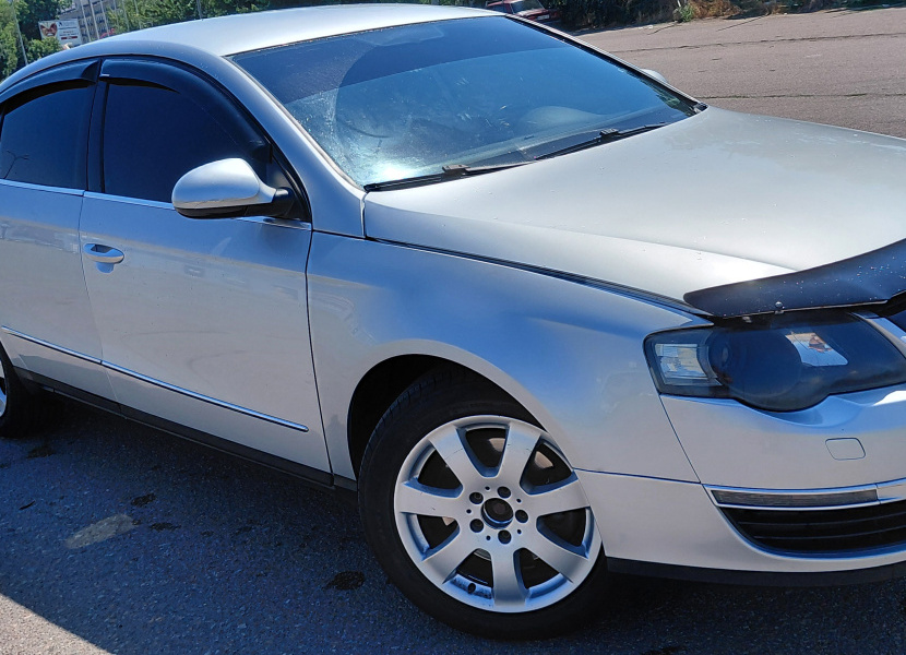 Volkswagen Passat, 2005