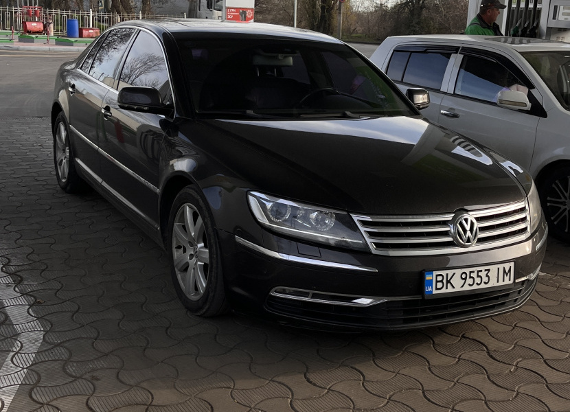 Volkswagen Phaeton, 2011
