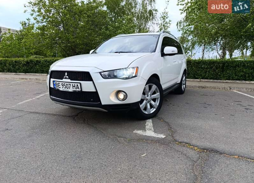 Mitsubishi Outlander, 2010