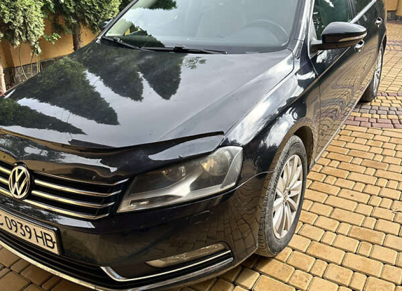 Volkswagen Passat, 2011