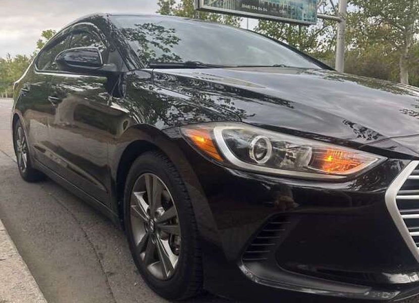 Hyundai Elantra, 2016