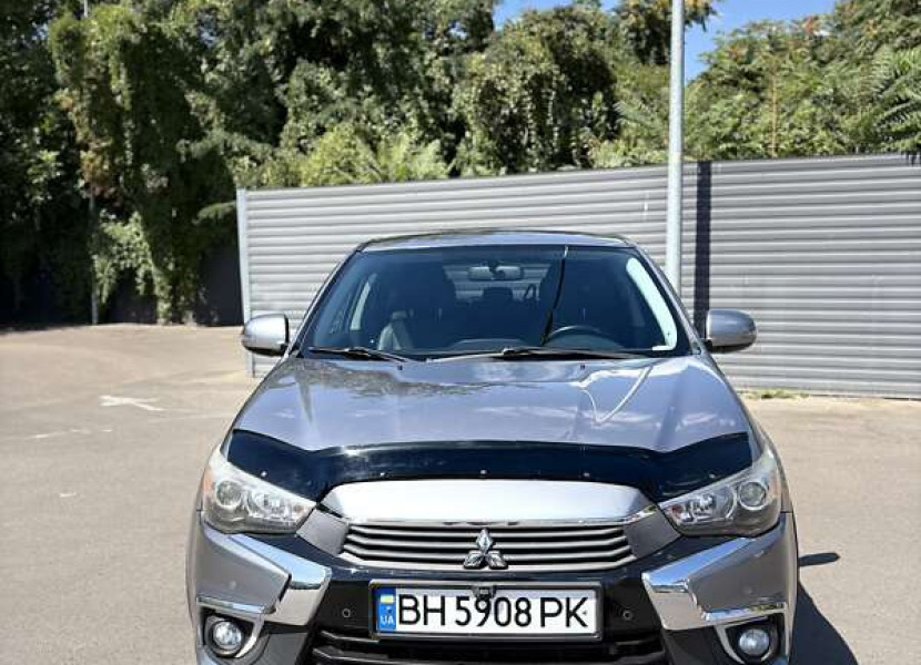 Mitsubishi Outlander Sport, 2016