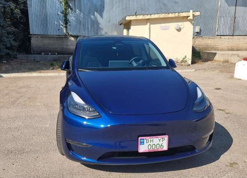 Tesla Model Y, 2023