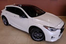 Infiniti QX30