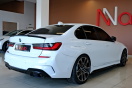BMW 330i