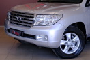Toyota Land Cruiser 200
