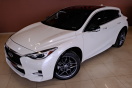 Infiniti QX30