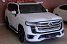 Toyota Land Cruiser 300