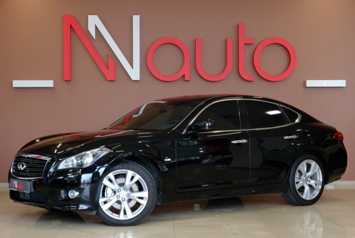 Infiniti M30D
