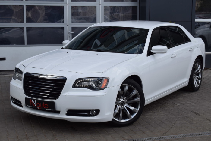 Chrysler 300 S