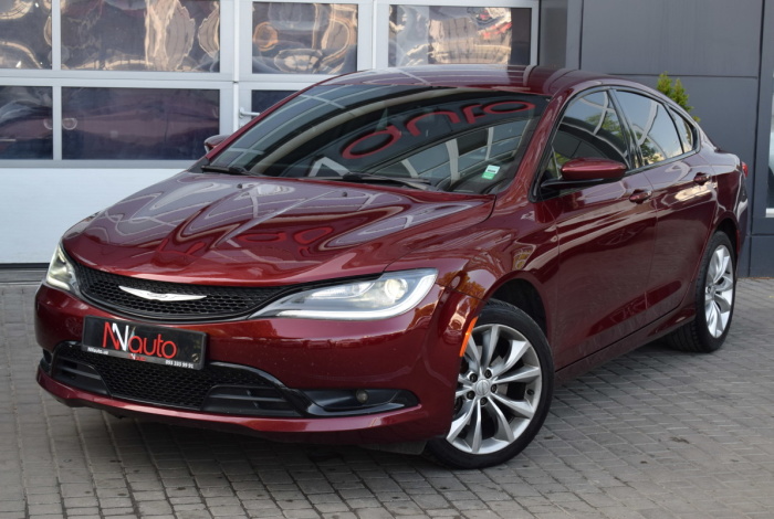 Chrysler 200 S