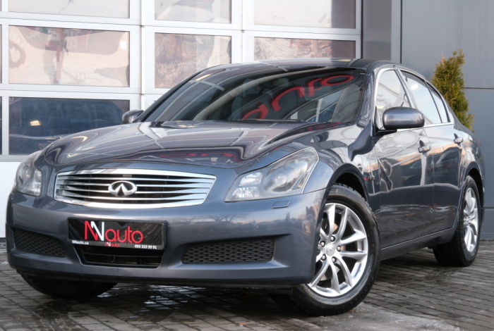 Infiniti G 35