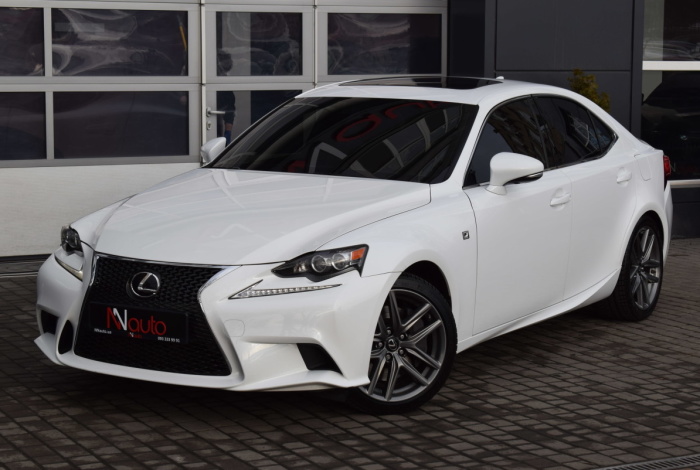 Lexus IS200t