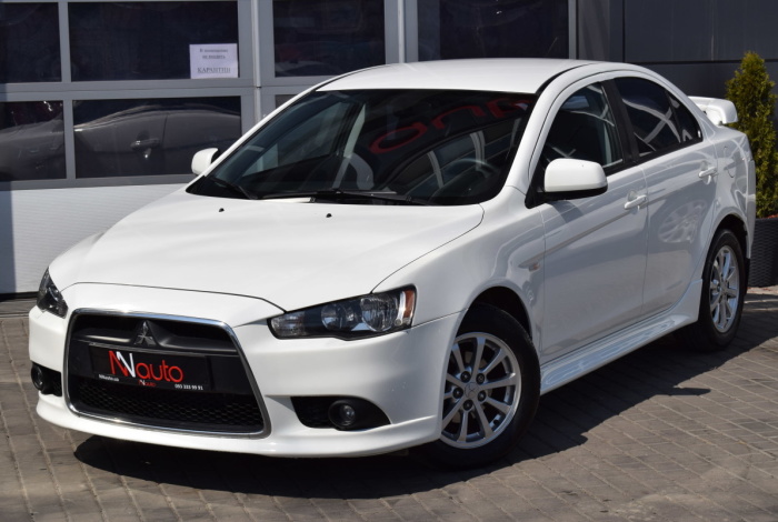 Mitsubishi Lancer