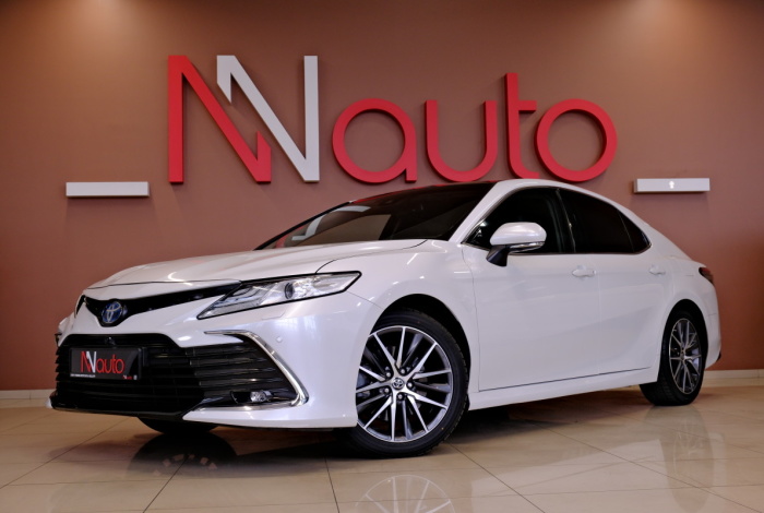 Toyota Camry Hybrid XV75