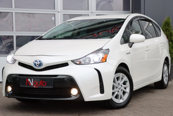 Toyota Prius V