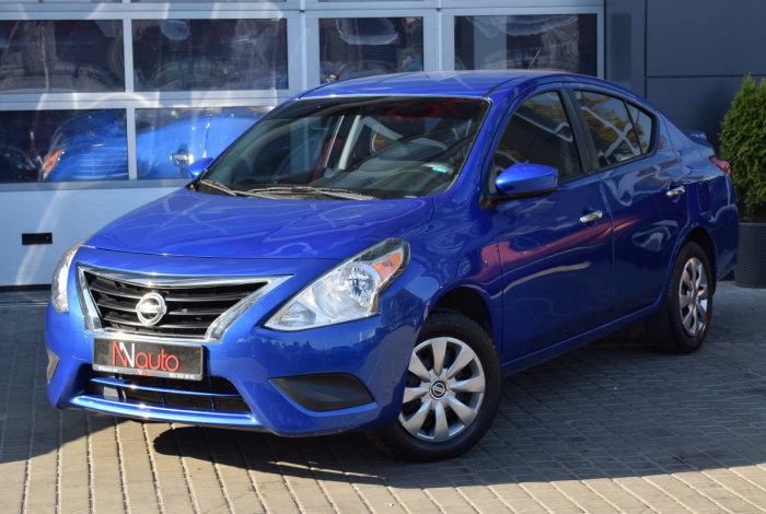 Nissan Versa