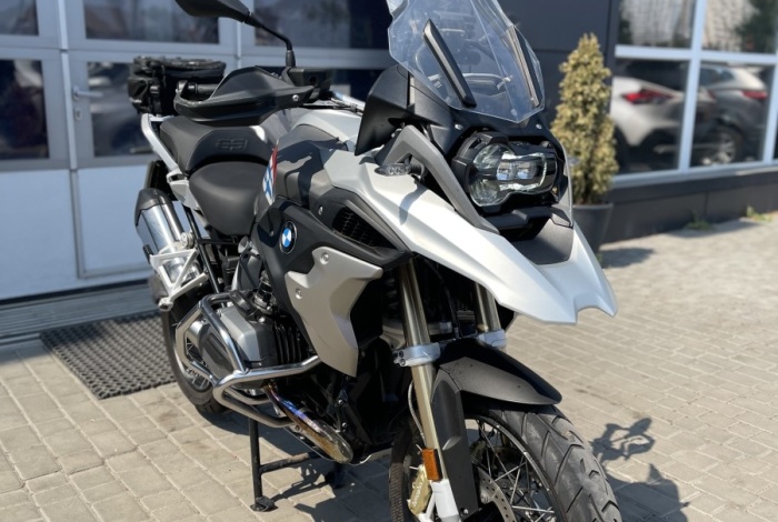 BMW R Series