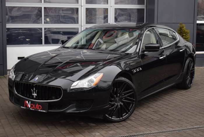 Maserati Quattroporte