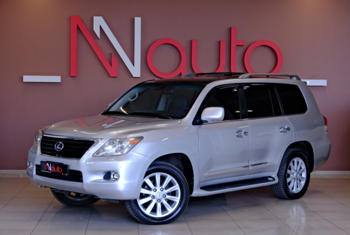 Lexus LX570