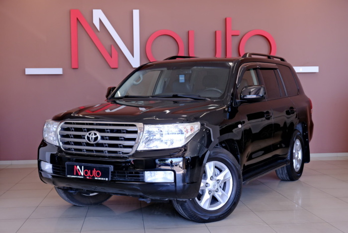 Toyota Land Cruiser 200
