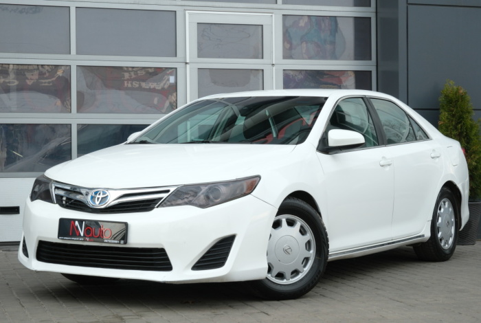 Toyota Camry Hybrid