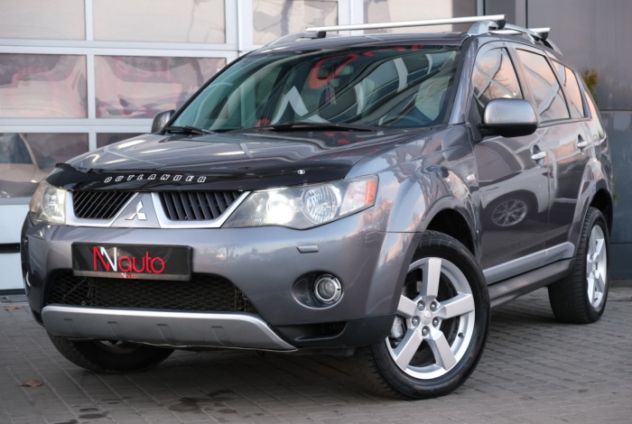 Mitsubishi Outlander XL