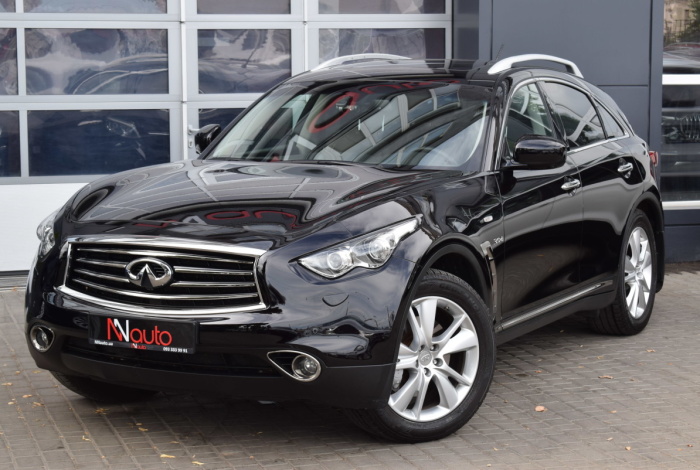 Infiniti QX70