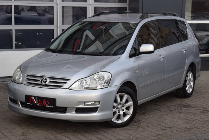 Toyota Avensis Verso