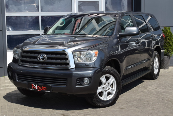 Toyota Sequoia