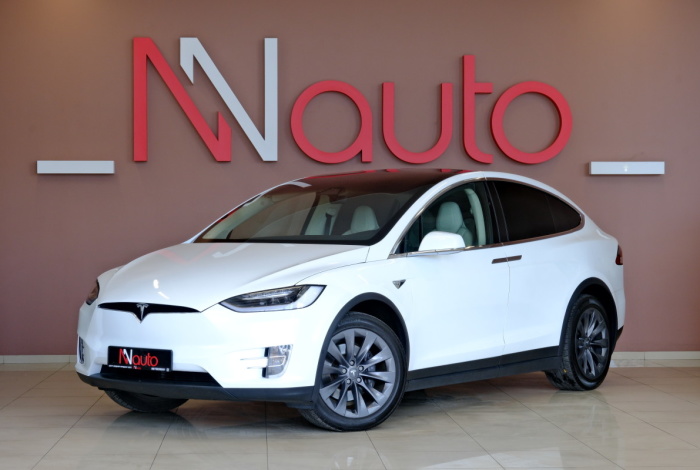 Tesla Model X 100D