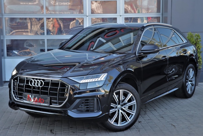 Audi Q8