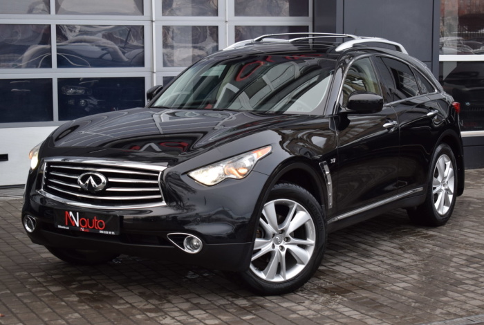 Infiniti QX70
